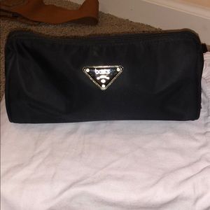 Cosmetic bag